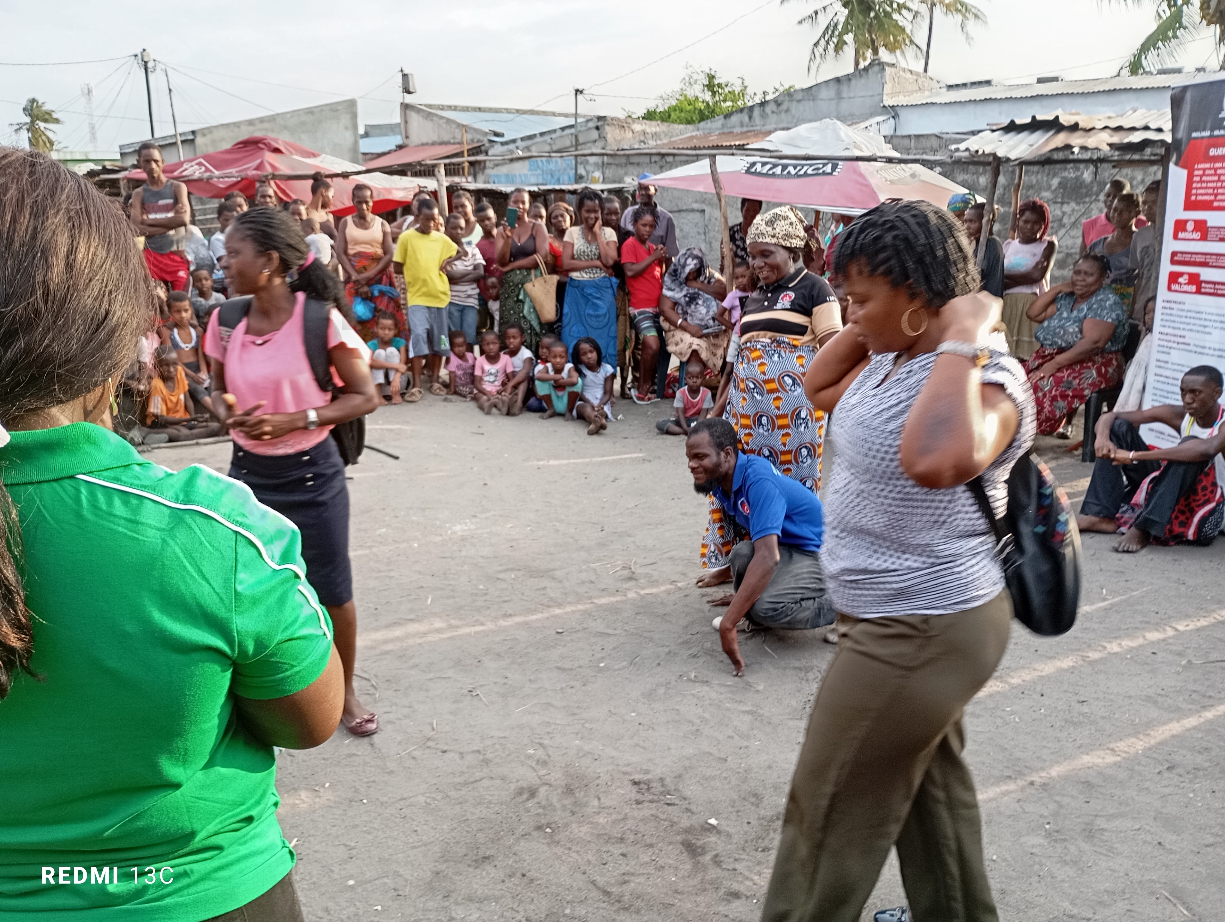 Escolas da Beira recebem novos materiais didácticos