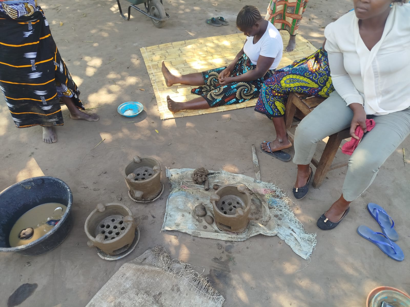 Feira de artesanato atrai visitantes à Gorongosa